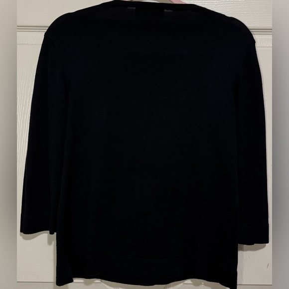 August Silk Women’s Black Knit Top, XL 100% Silk 
Like New - Picture 3 of 9